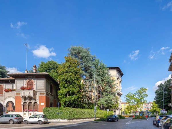 appartamento in vendita a Milano in zona Città Studi