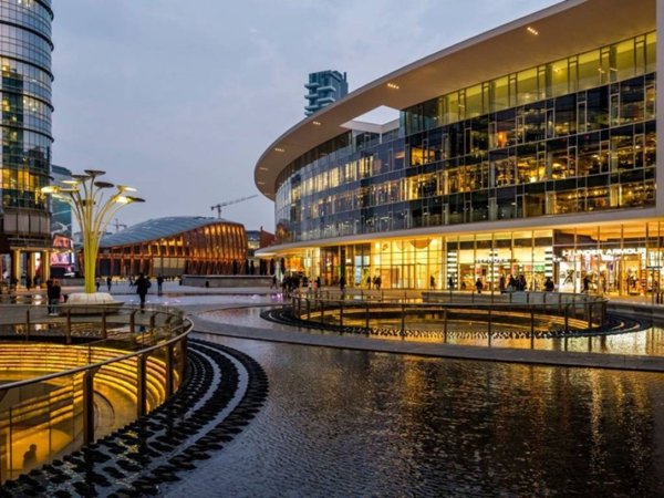appartamento in vendita a Milano in zona Porta Nuova