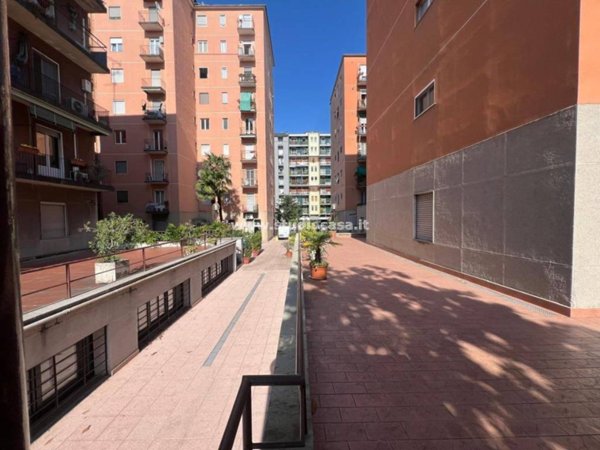 appartamento in vendita a Milano in zona Vigentino