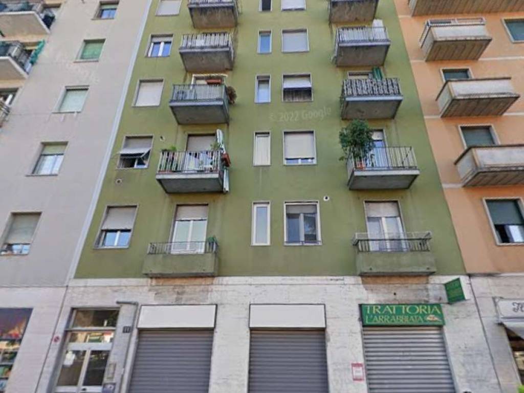 appartamento in vendita a Milano in zona Barona