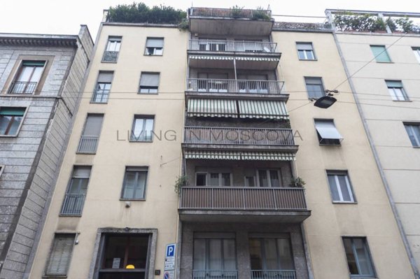 appartamento in vendita a Milano in zona Guastalla