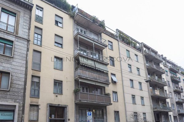 appartamento in vendita a Milano in zona Guastalla