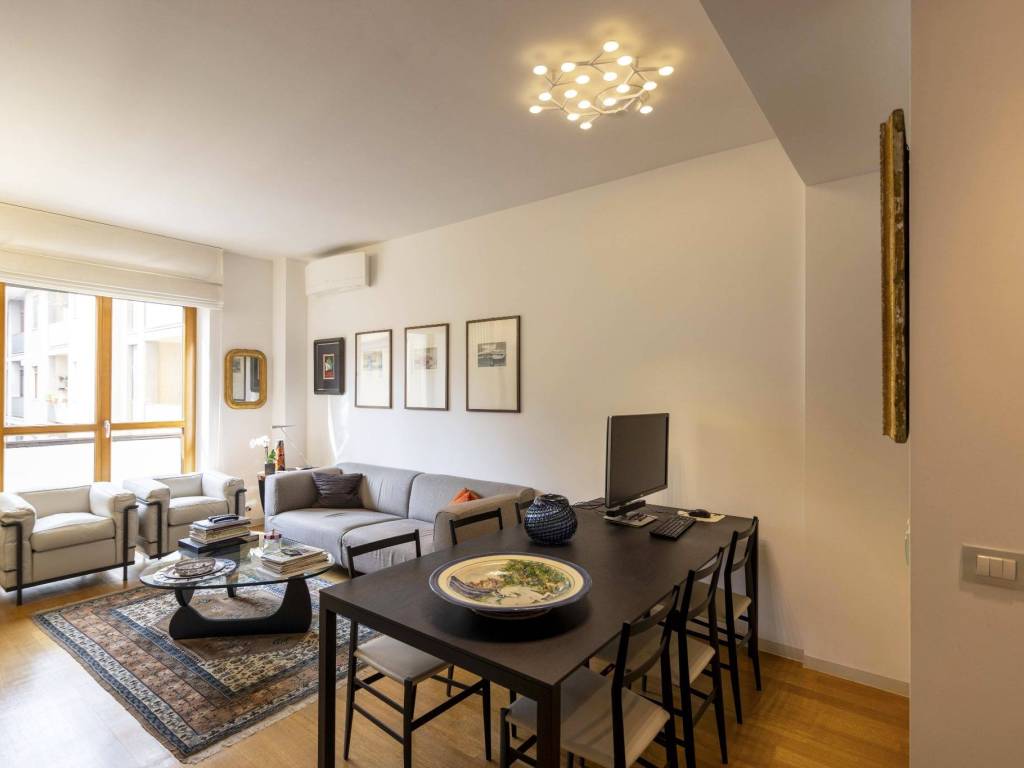 appartamento in vendita a Milano in zona Centro Direzionale