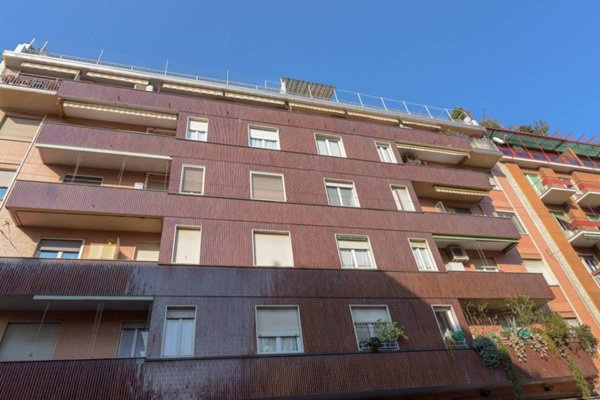 appartamento in vendita a Milano in zona Città Studi