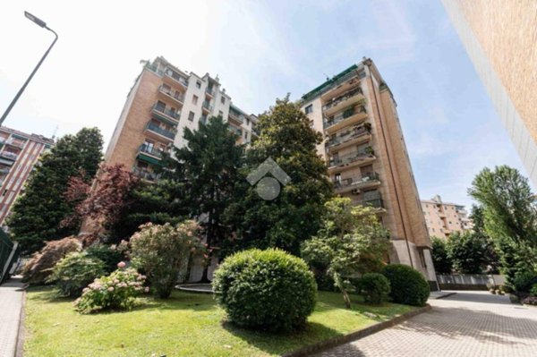 appartamento in vendita a Milano in zona Lorenteggio