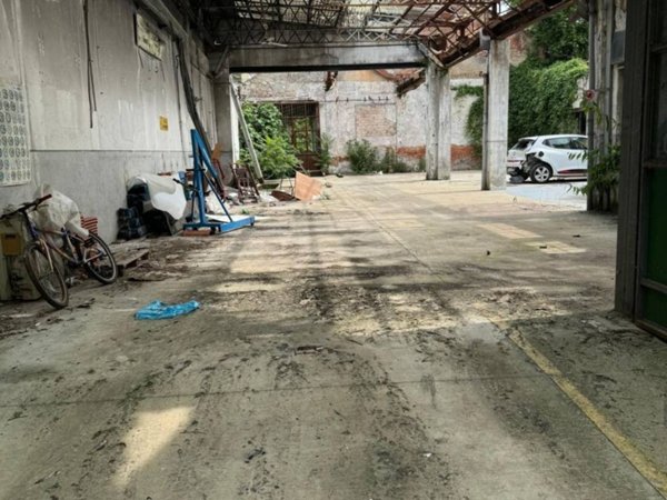 negozio in vendita a Milano in zona Loreto