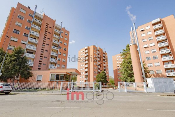 appartamento in vendita a Milano in zona Quarto Oggiaro