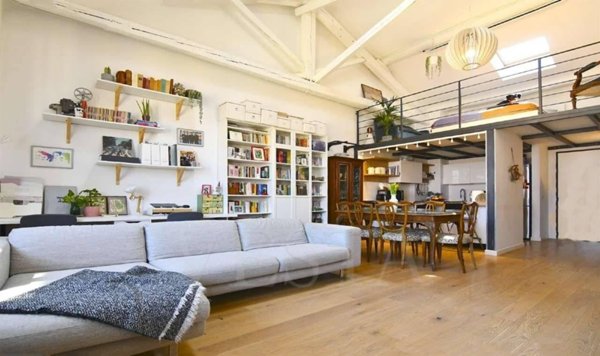 appartamento in vendita a Milano in zona Restocco Maroni