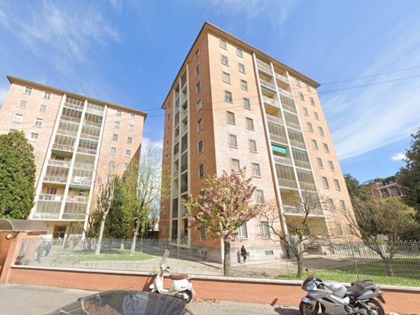 appartamento in vendita a Milano in zona Barona