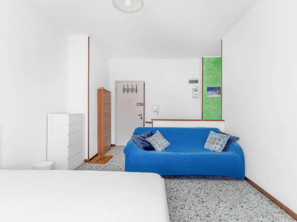 appartamento in vendita a Milano in zona Adriano