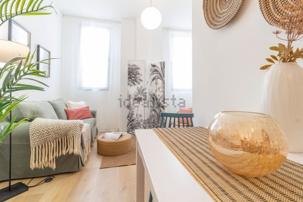 appartamento in vendita a Milano in zona Vigentino