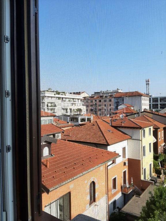 appartamento in vendita a Milano in zona Porta Vittoria