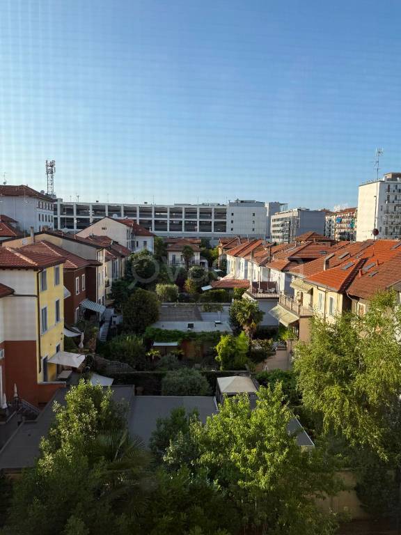 appartamento in vendita a Milano in zona Porta Vittoria
