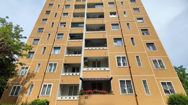 appartamento in vendita a Milano in zona Gallaratese