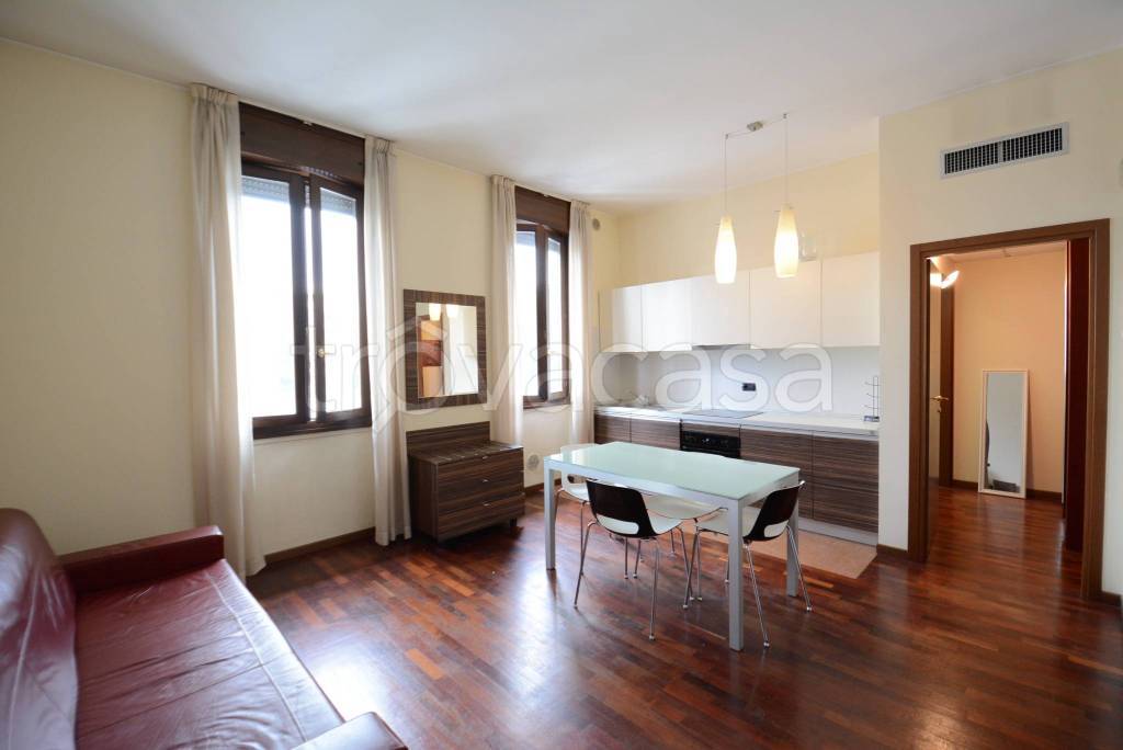 appartamento in vendita a Milano in zona Corvetto