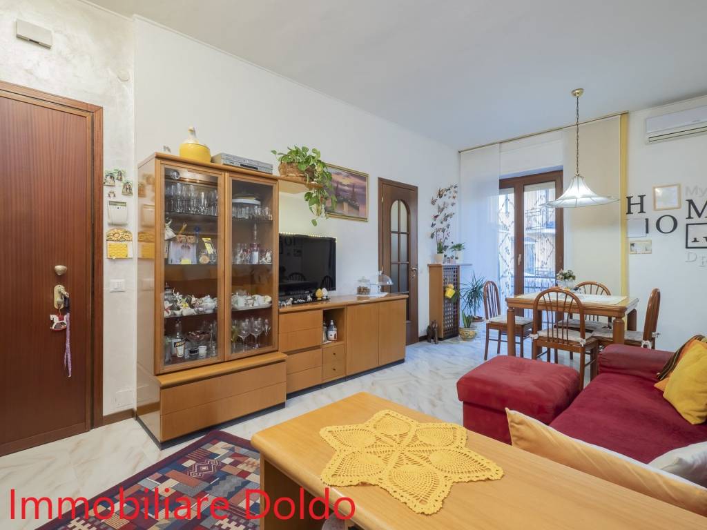 appartamento in vendita a Milano in zona Corvetto