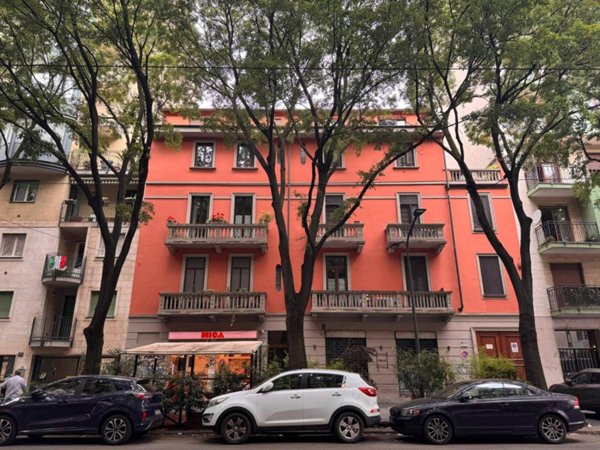 appartamento in vendita a Milano in zona Casoretto