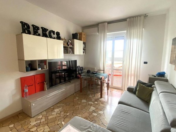 appartamento in vendita a Milano in zona Famagosta