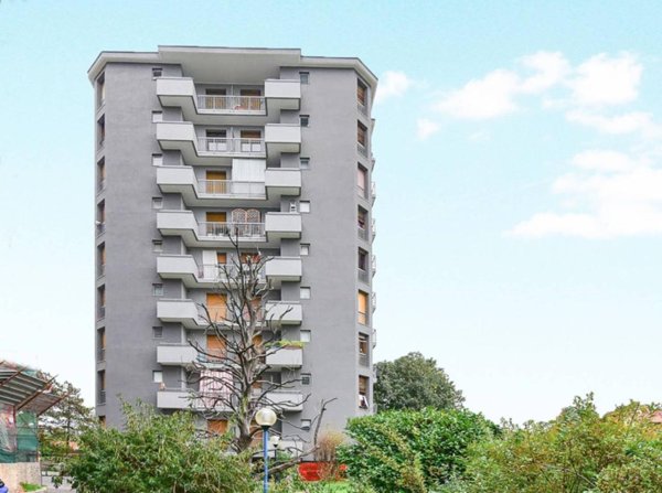 appartamento in vendita a Milano in zona Gallaratese
