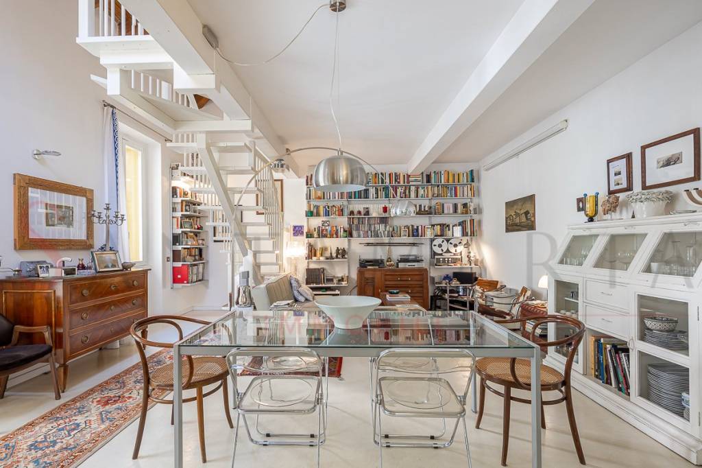 casa indipendente in vendita a Milano in zona Città Studi