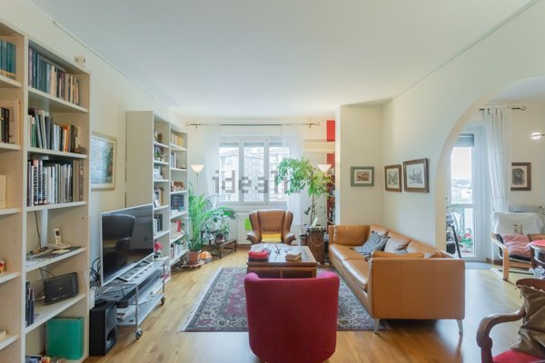 appartamento in vendita a Milano in zona Gorla