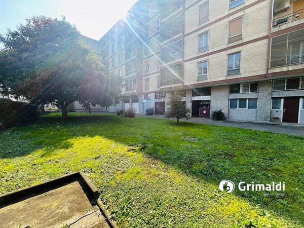 appartamento in vendita a Milano in zona Bocconi