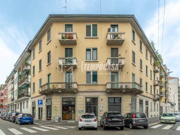 appartamento in vendita a Milano in zona Moncucco