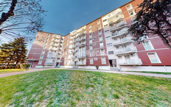 appartamento in vendita a Milano in zona Morsenchio