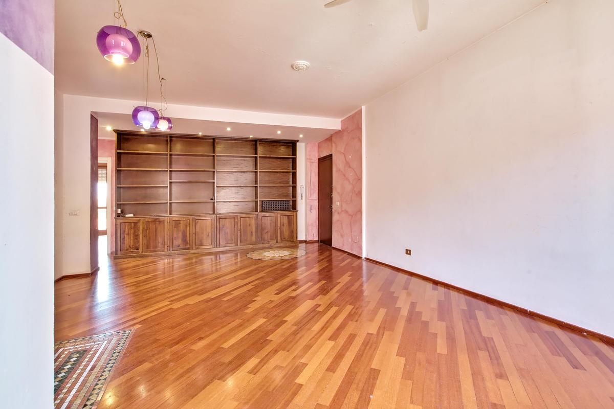 appartamento in vendita a Milano in zona Gorla