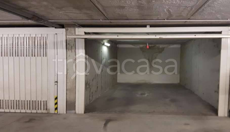 appartamento in vendita a Milano in zona Niguarda