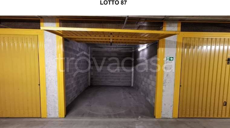 appartamento in vendita a Milano in zona Dergano
