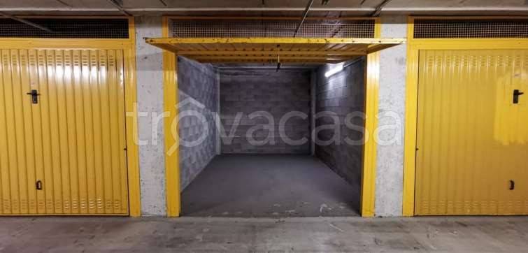 appartamento in vendita a Milano in zona Dergano