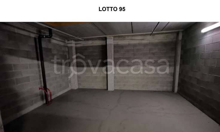 appartamento in vendita a Milano in zona Dergano