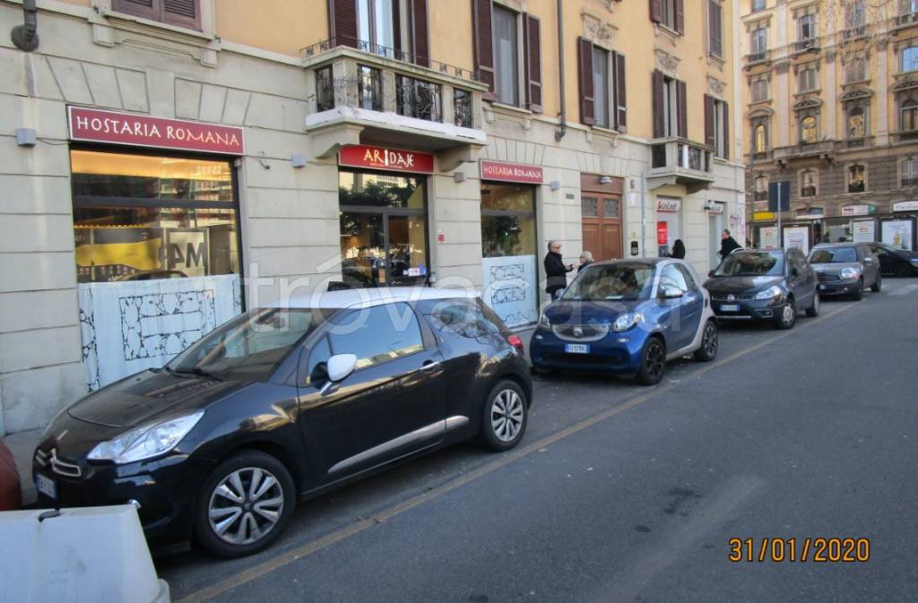 trivano in vendita a Milano in zona Piazzale Lodi