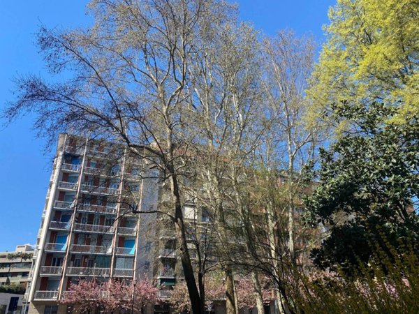 appartamento in vendita a Milano in zona Piazzale Lodi