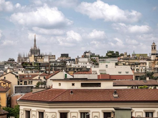 appartamento in vendita a Milano in zona Guastalla