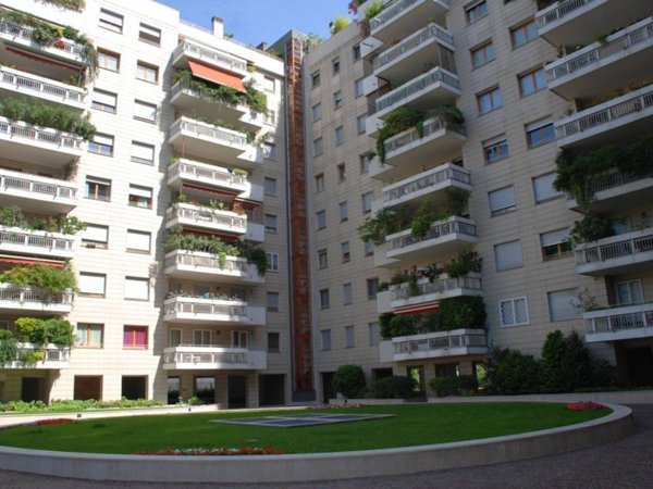 appartamento in vendita a Milano in zona Vigentino