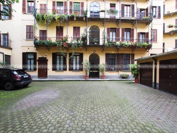appartamento in vendita a Milano in zona Porta Venezia