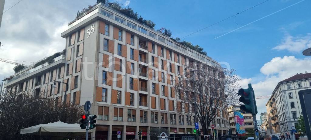 appartamento in vendita a Milano in zona Porta Garibaldi