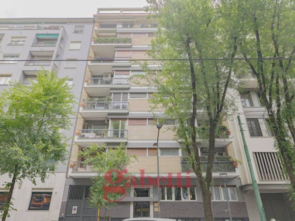 appartamento in vendita a Milano in zona Il Portello