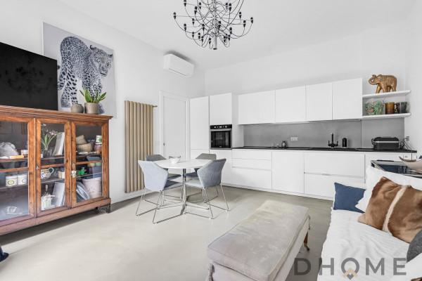 appartamento in vendita a Milano in zona Sempione