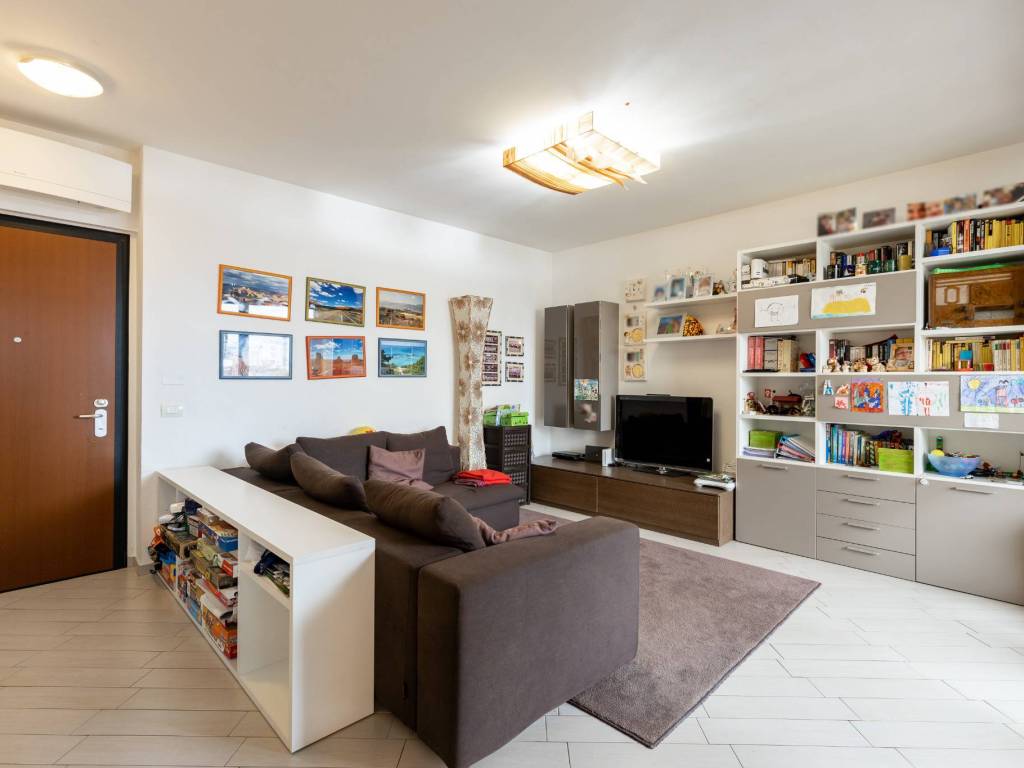 appartamento in vendita a Milano in zona Vigentino