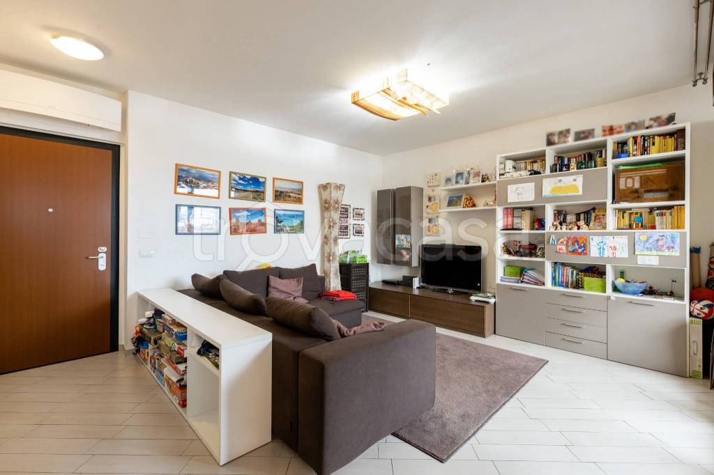 appartamento in vendita a Milano in zona Vigentino