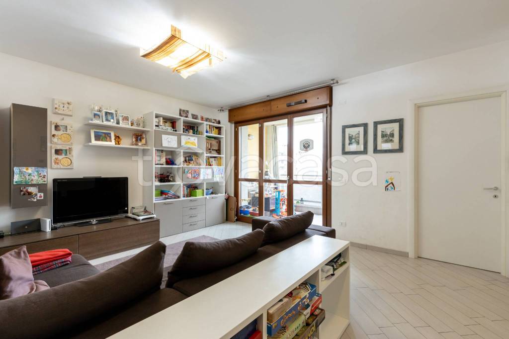 appartamento in vendita a Milano in zona Vigentino