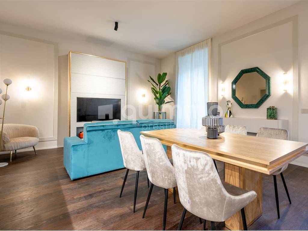 appartamento in vendita a Milano in zona Porta Garibaldi