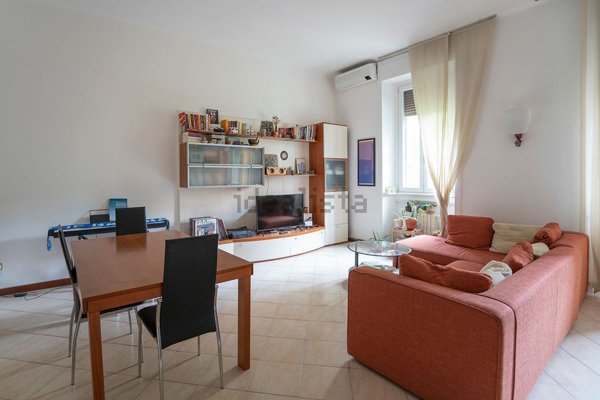 appartamento in vendita a Milano in zona Corvetto