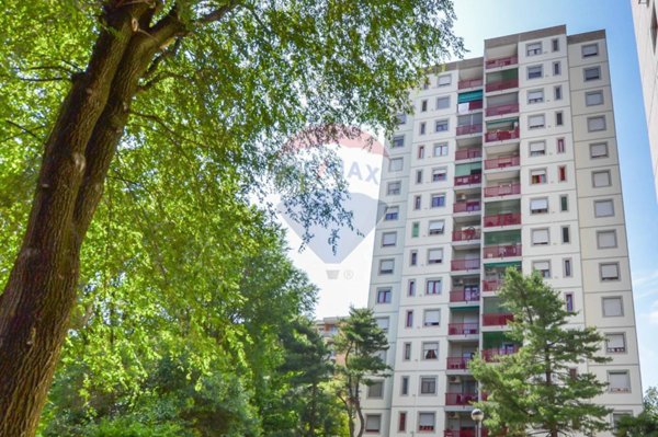 appartamento in vendita a Milano in zona Gallaratese