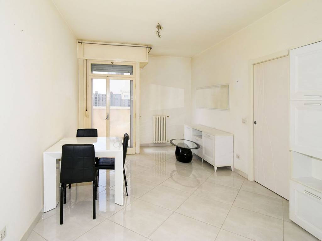 appartamento in vendita a Milano in zona Gratosoglio