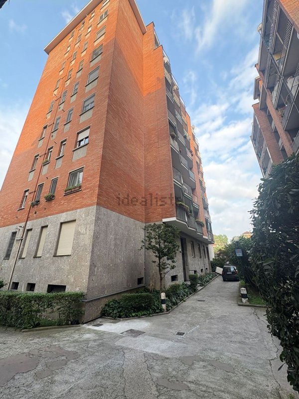 appartamento in vendita a Milano in zona Crescenzago