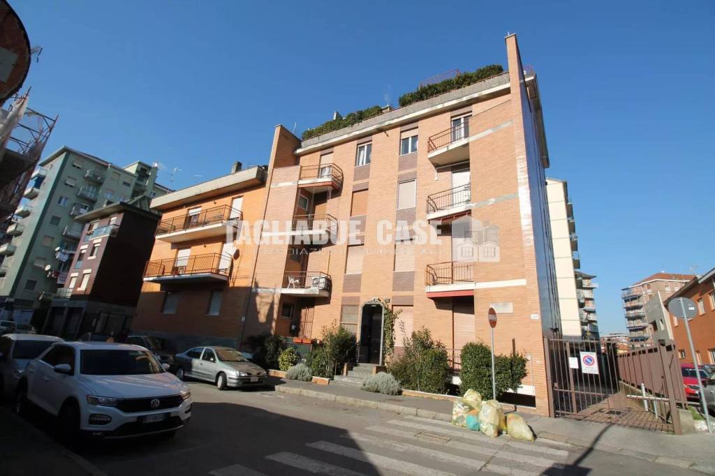 appartamento in vendita a Milano in zona Affori